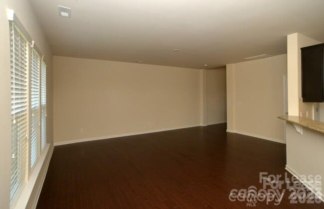 Photo - 3441 Park South Station Blvd