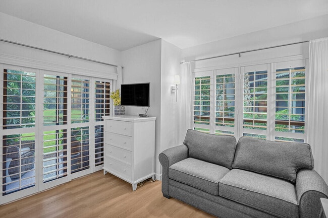 Photo - 11863 Wimbledon Cir Unit 423