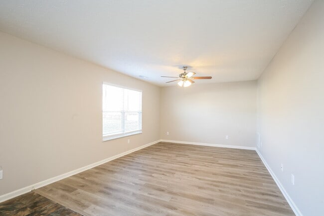 Photo - 2571 Apple Tree Ln