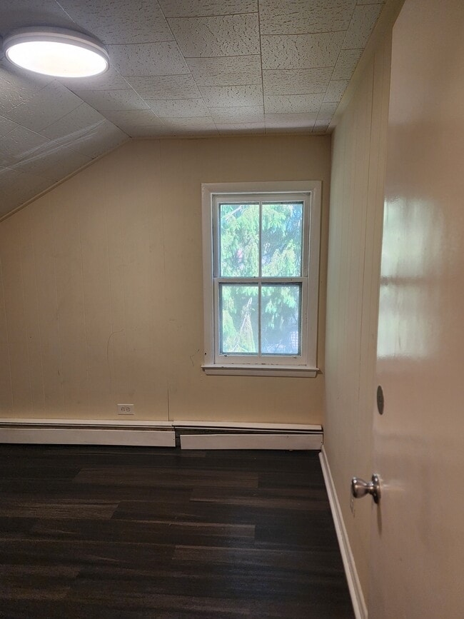 Building Photo - 69 Glenwood Ave Unit 3