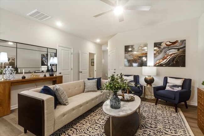 Photo - 2049 Hillman Wy