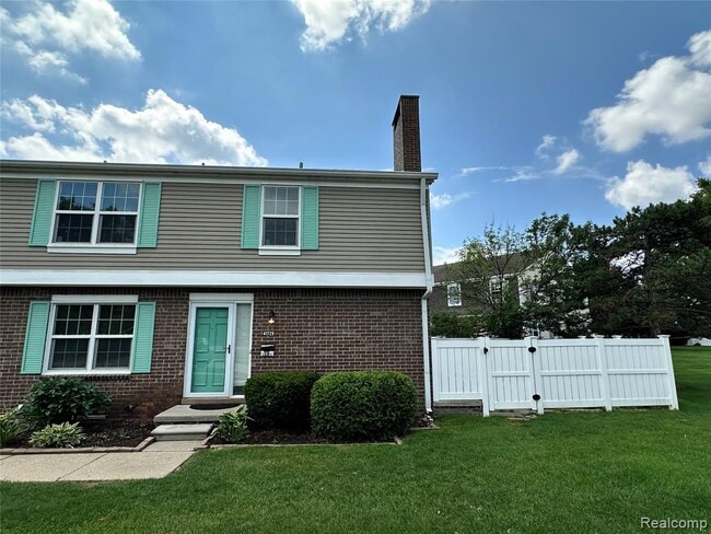 Building Photo - 41729 Broquet Dr Rental