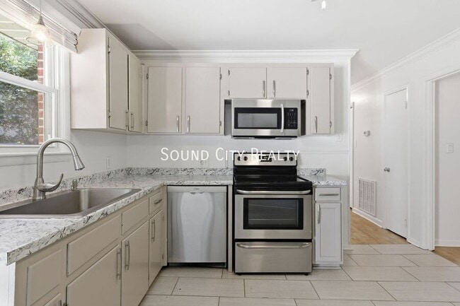 Photo - 106 Sherwood Terrace