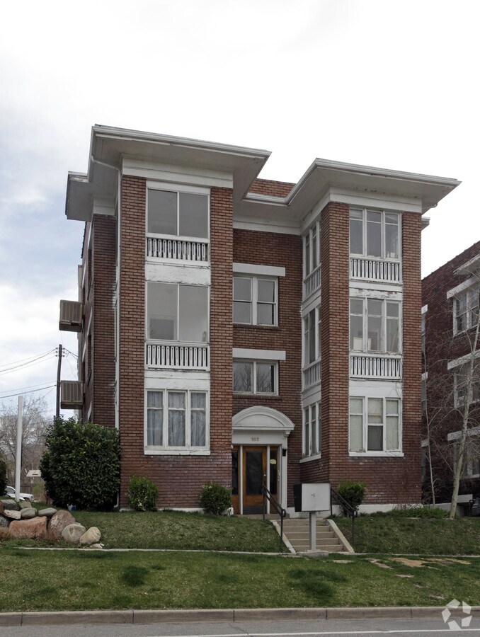 Photo - 162 I St