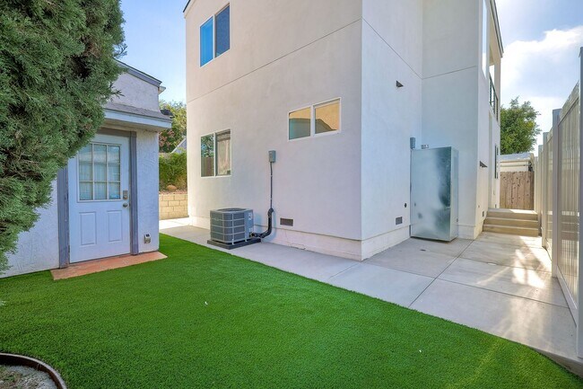 Photo - 5169 Tipton St
