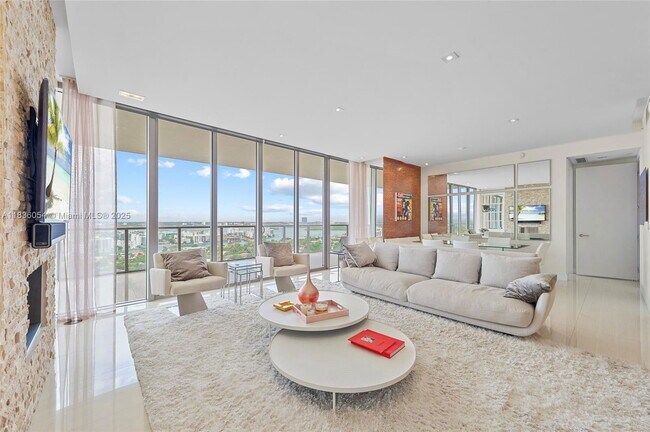 Building Photo - 9705 Collins Ave Unit 1905N