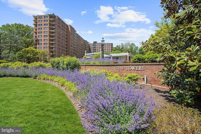 Photo - 4201 Cathedral Ave NW Unidad 118E