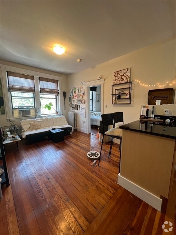 Building Photo - 65 Burbank St Unit 24 Rental