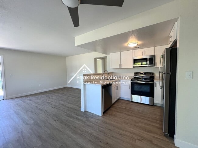 Photo - Gardenside Apartments
