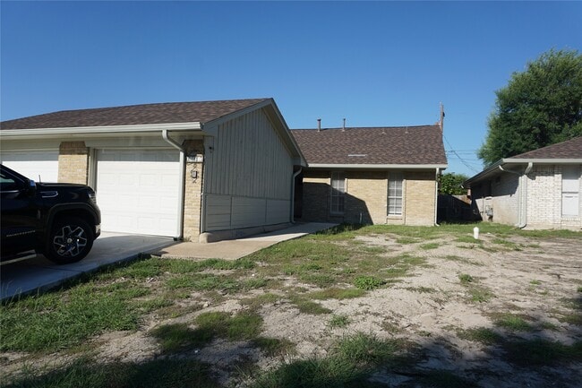 Photo - 1913 Normal Park Dr