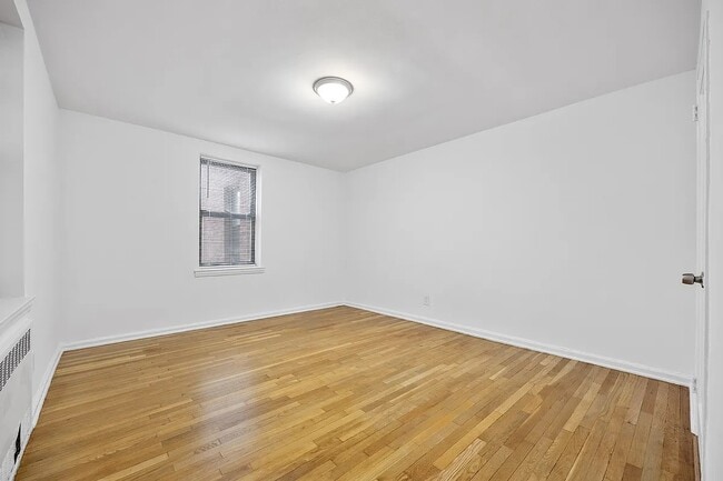 Photo - 302 96th St Unidad Apt 2W