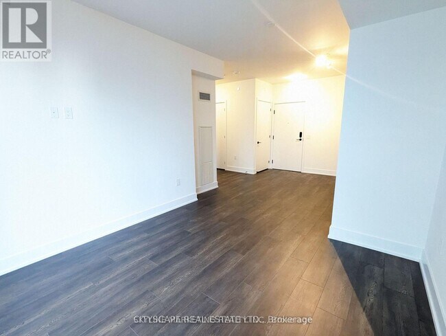 Photo - 2450 Old Bronte Rd Unit 549