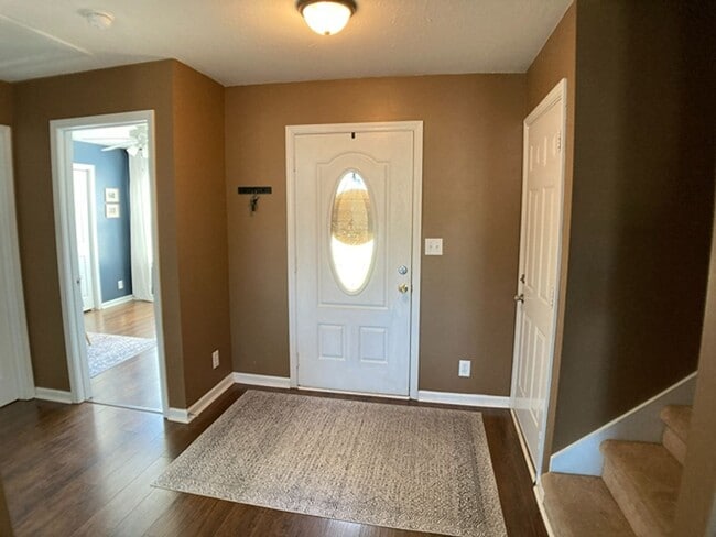 Photo - $1800 3 Bedrooms 2.5 Bath Brick Home with a bonus room!