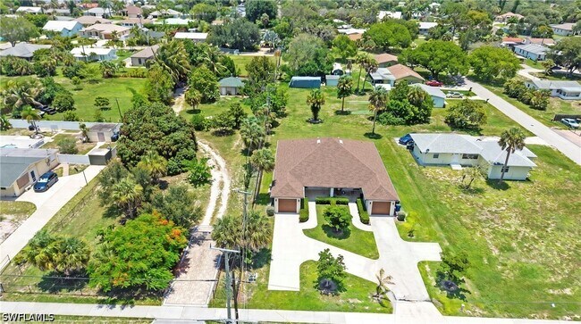 Photo - 11251 Dean St