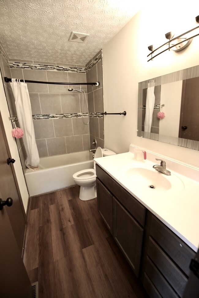 Photo - 7160 Lauretta Ct