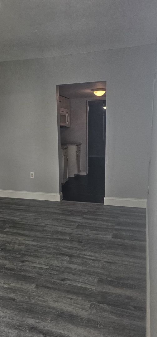 566 New York Dr