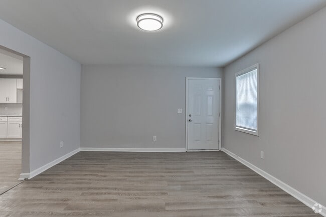 2BR, 2BA - 1,300 SF - Reserve at Maple Ridge