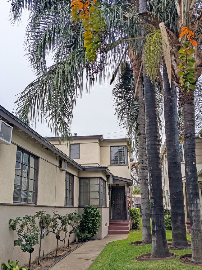 Building Photo - 210 S Bushnell Ave Unit 210.5