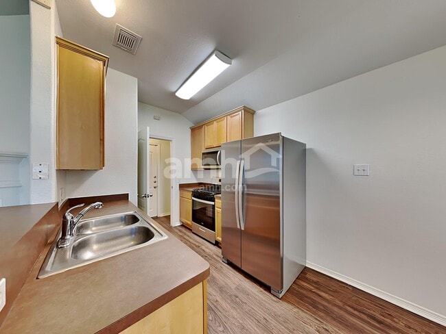 Photo - 202 Splintered Arrow Dr