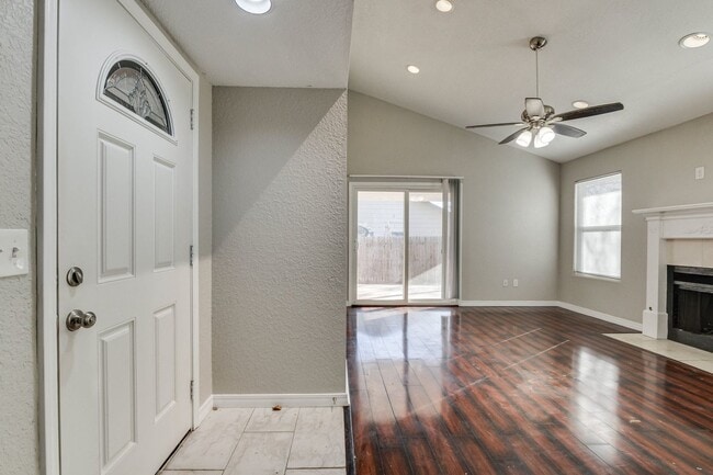 Photo - Three bed/two bath home near Kilpatrick turnpike