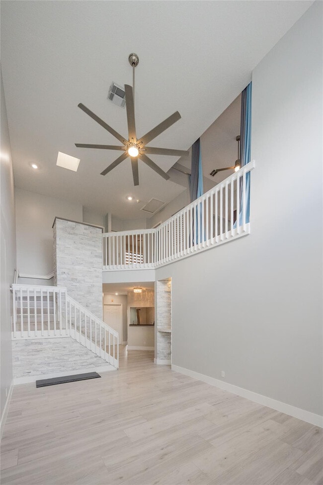 Photo - 50 Desford Ln