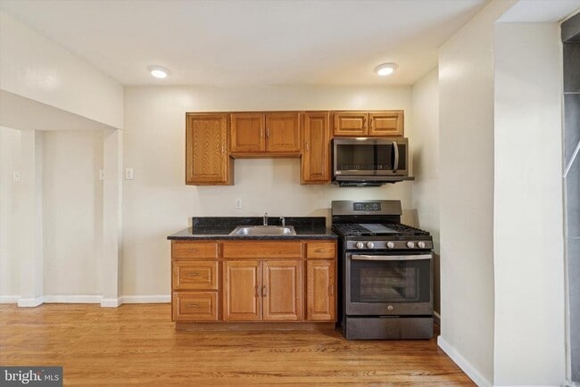 Photo - 1005 Tyler Ave