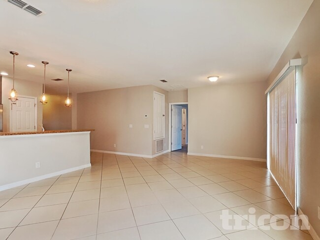 Photo - 4887 Rockvale Dr