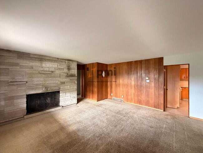 Photo - 330 E 69th Pl