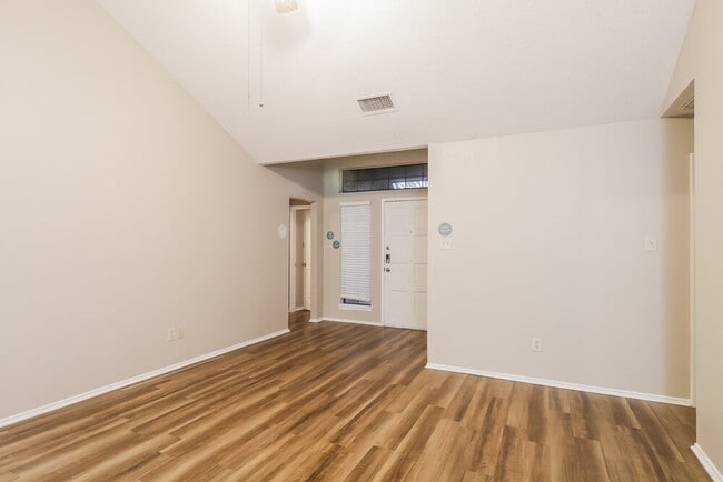 Photo - 4209 Vincent Terrace