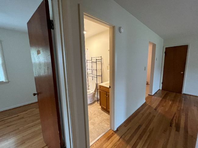 Photo - 437 Betsy Bell Rd Unidad C 4