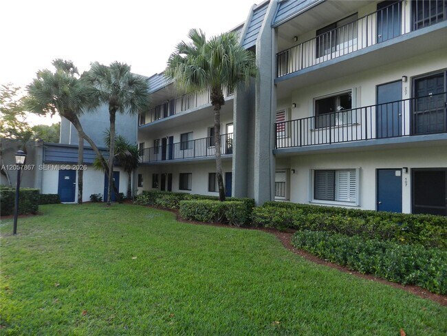 Photo - 4832 Esedra Ct Unit 208