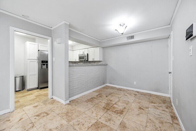 2575 Marilee Ln Unit 3