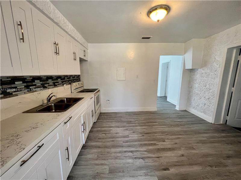 Photo - 1801 NW 87th St (Miami, FL)
