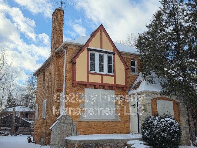 Photo - 4343 Berkshire St