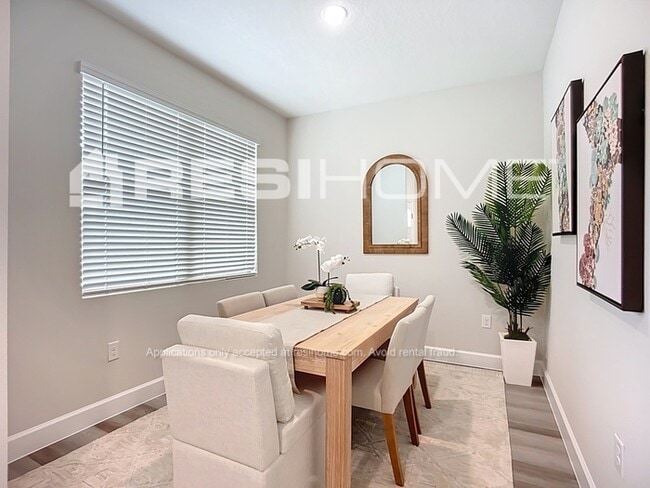 Photo - 3323 Briant St