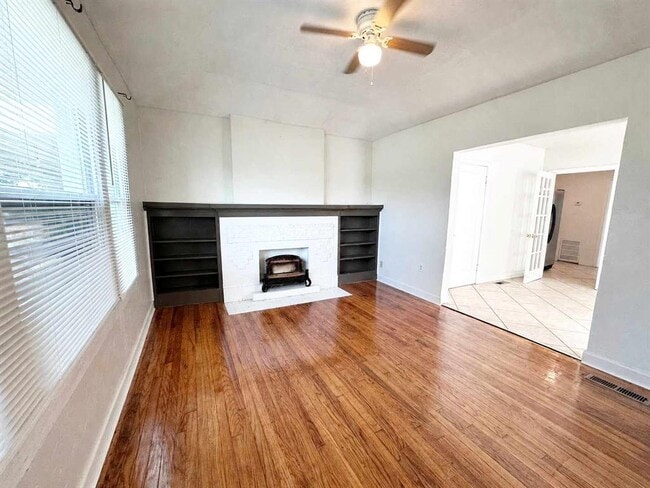 Photo - 2305 NW 15th St