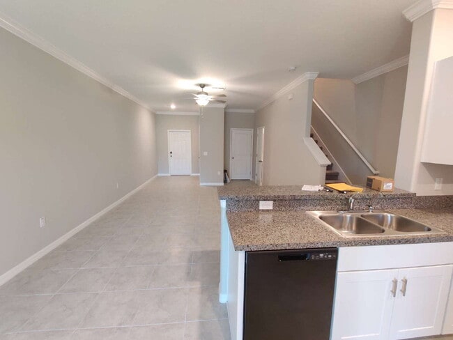 Photo - 1530 Cassius St