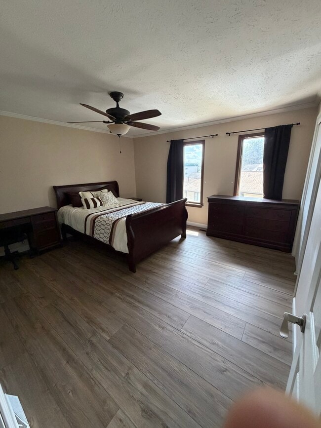 Photo - 1343 Headlee Ave