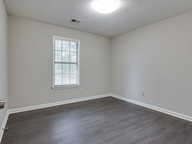 Photo - Spacious 3BR/2BA Bartlett rental home in GREAT location!