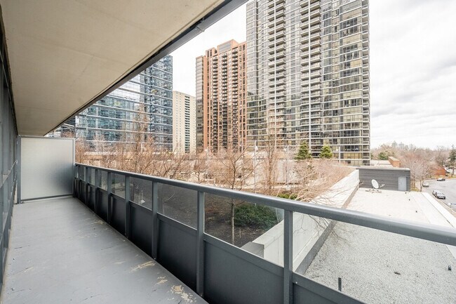 Photo - 2 Anndale Dr Unit SI ID1345880P