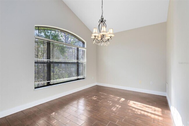 Photo - 4924 Raylene Way