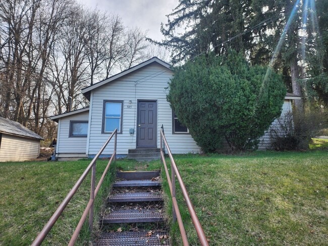 Photo - 505 SE South St