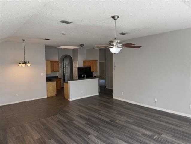 Photo - 8806 Oakwood Ln