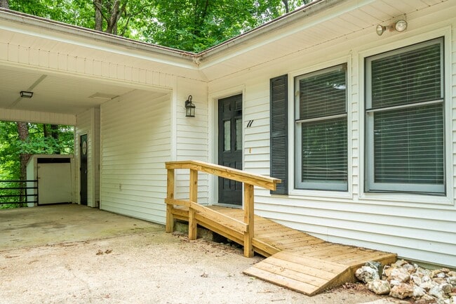 Photo - 11 Vitoria Ln