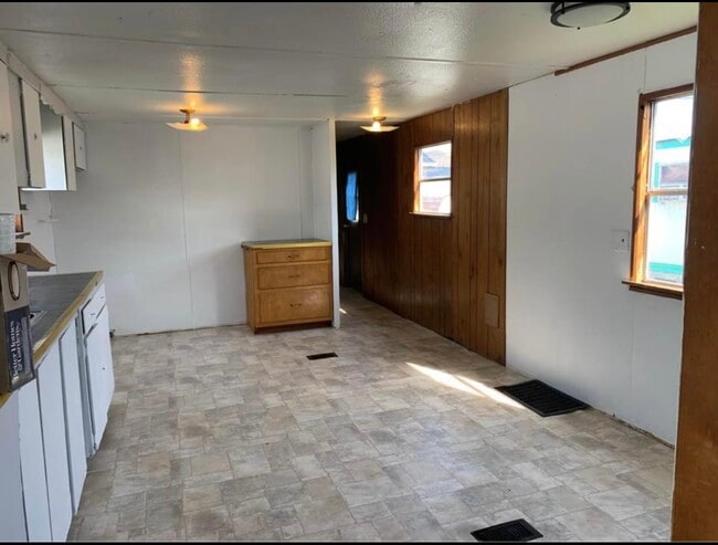 Photo - 113 N 5th Ave