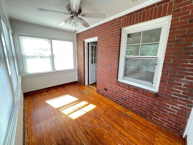 Photo - 2216 Baltic Ave Unit B