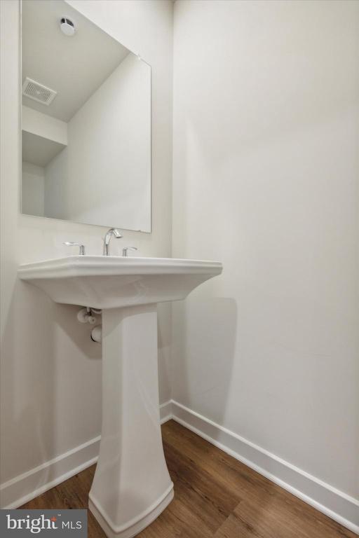 Photo - 308 Bennetts Ct