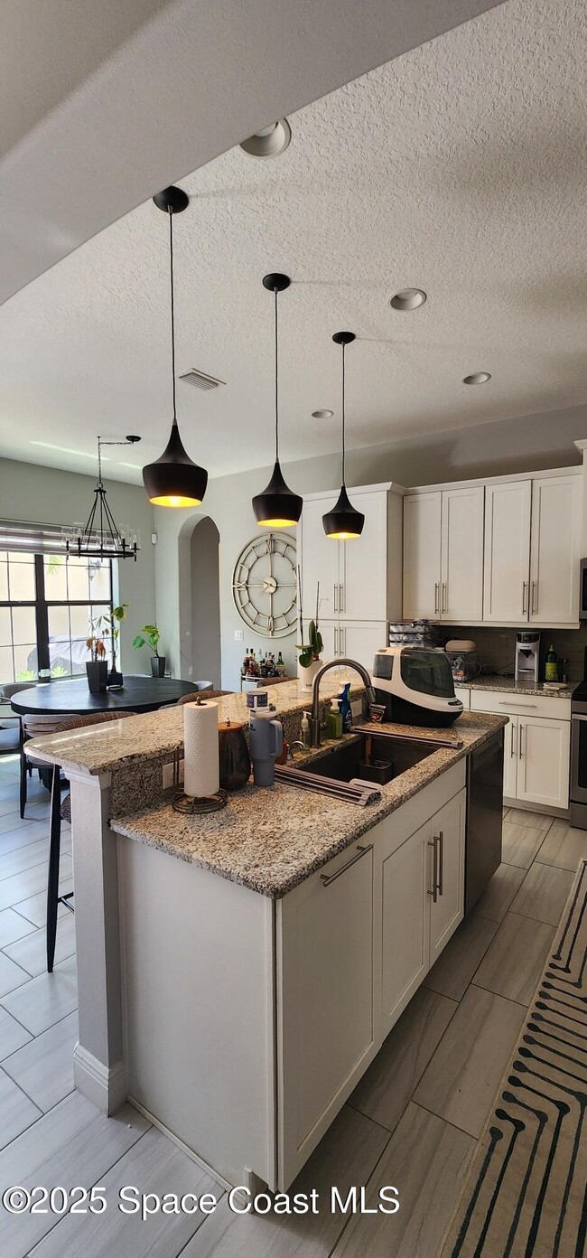 Photo - 2626 Florencia Pl