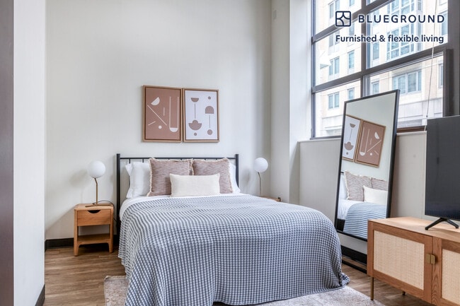 Photo - 10 Glassworks Ave Unit FL1-ID522