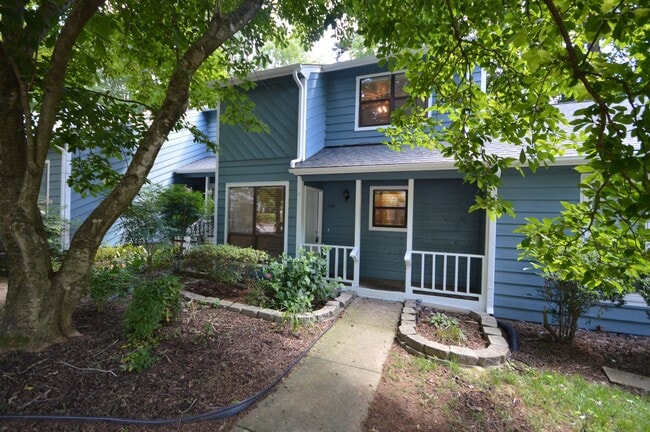 Photo - 616 Applecross Dr